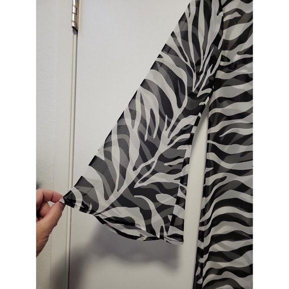 Vintage victoria's secret collection sheer zebra caftan black white med/Large - Picture 5 of 8